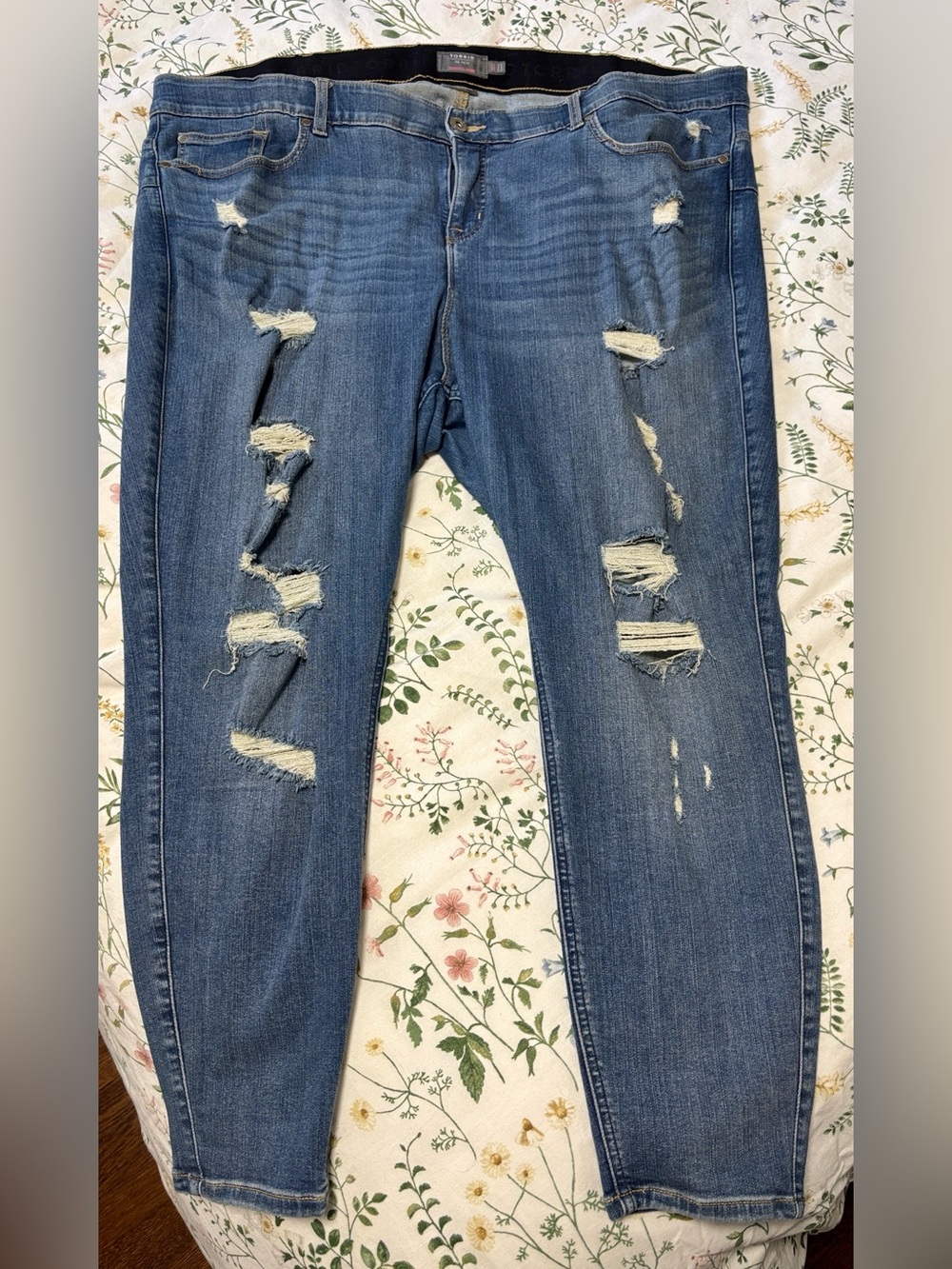 torrid Bombshell Skinny High Rise Deconstructed Jeans